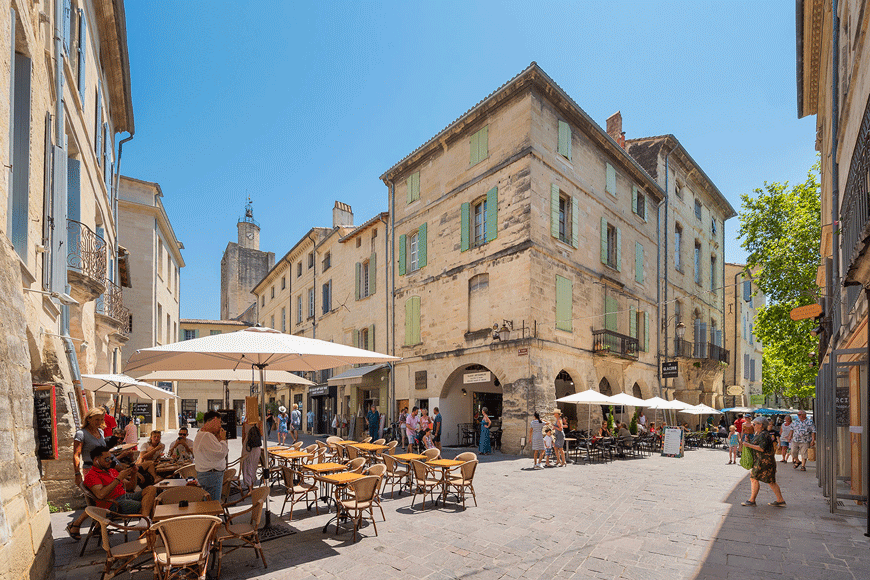 Cycling in Provence: discovering the town of Uzès