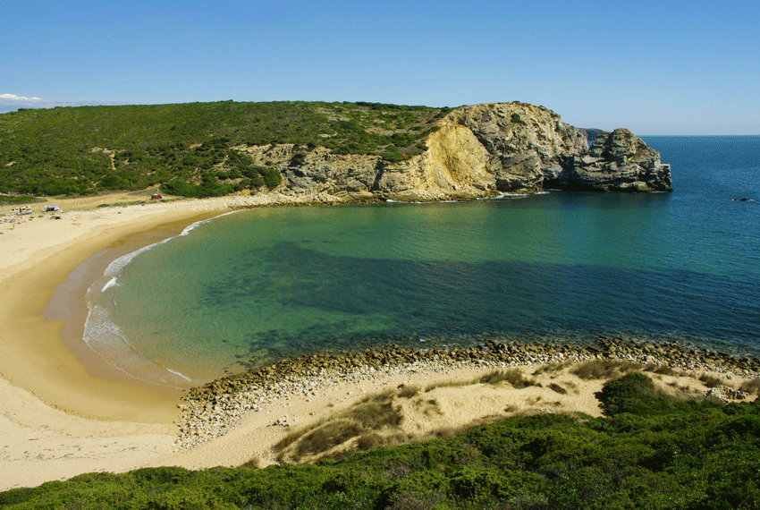 When is the best time to travel to the Algarve? Month by month guide